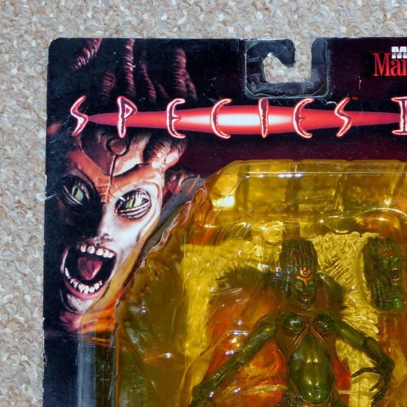 1998 McFarlane Movie Maniacs Series 1 Species II Eve Figure MOC New - Picture 2 of 10